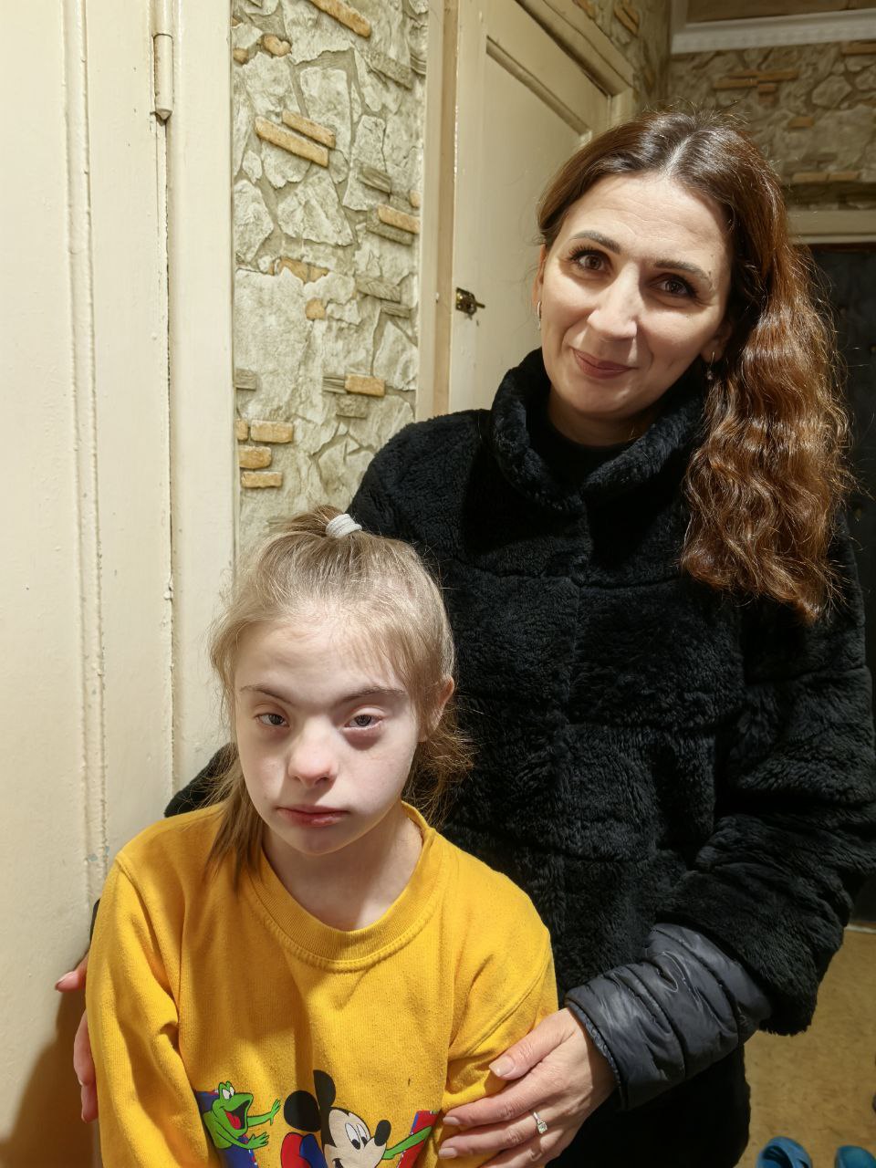 photo 5438319721301797521 y